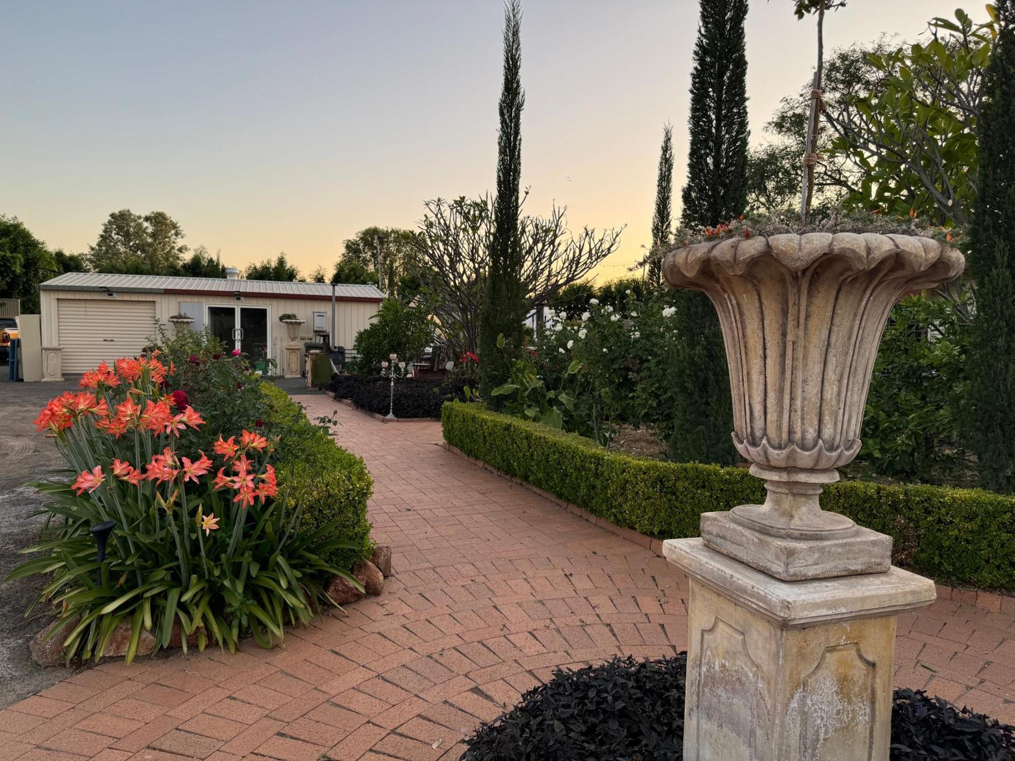 Club Boutique Hotel Cunnamulla Bagian luar foto