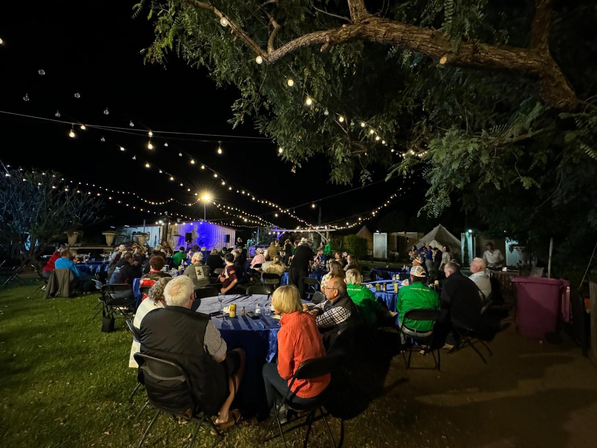 Club Boutique Hotel Cunnamulla Bagian luar foto